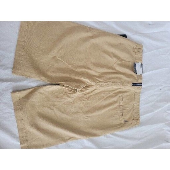 Nautica Boys Shorts School Uniform Chino Khaki Flat Front Beige Size 18‎ - Picture 4 of 5